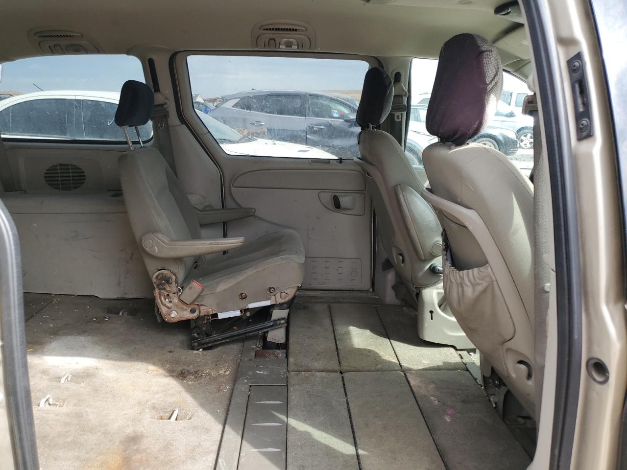 2007 Dodge Grand Caravan Sxt VIN: 2D4GP44L17R359950 Lot: 70015425