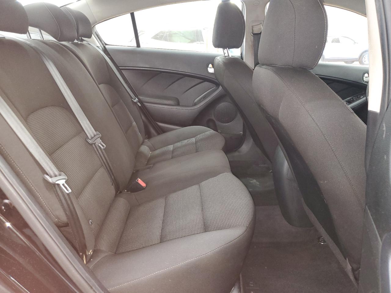 2017 Kia Forte Lx VIN: 3KPFK4A71HE116494 Lot: 70640945