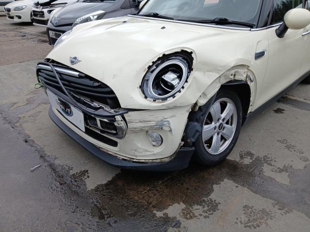 2018 MINI COOPER AUTO 