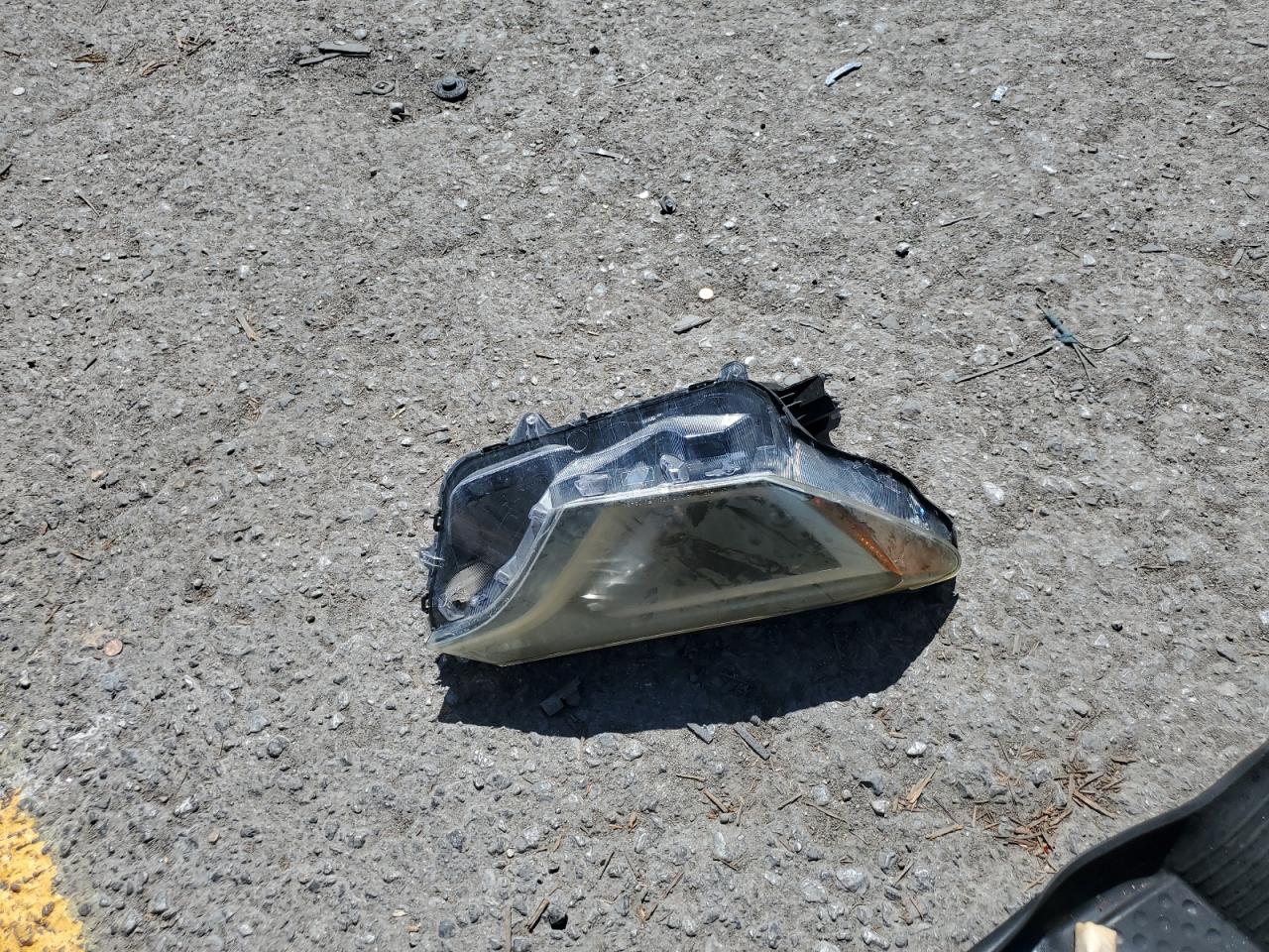 2016 Toyota Rav4 Xle VIN: 2T3RFREV1GW461048 Lot: 70712805