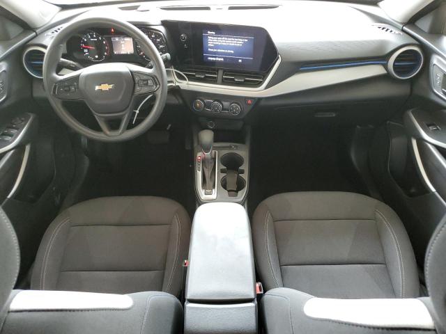  CHEVROLET TRAX 2024 Srebrny