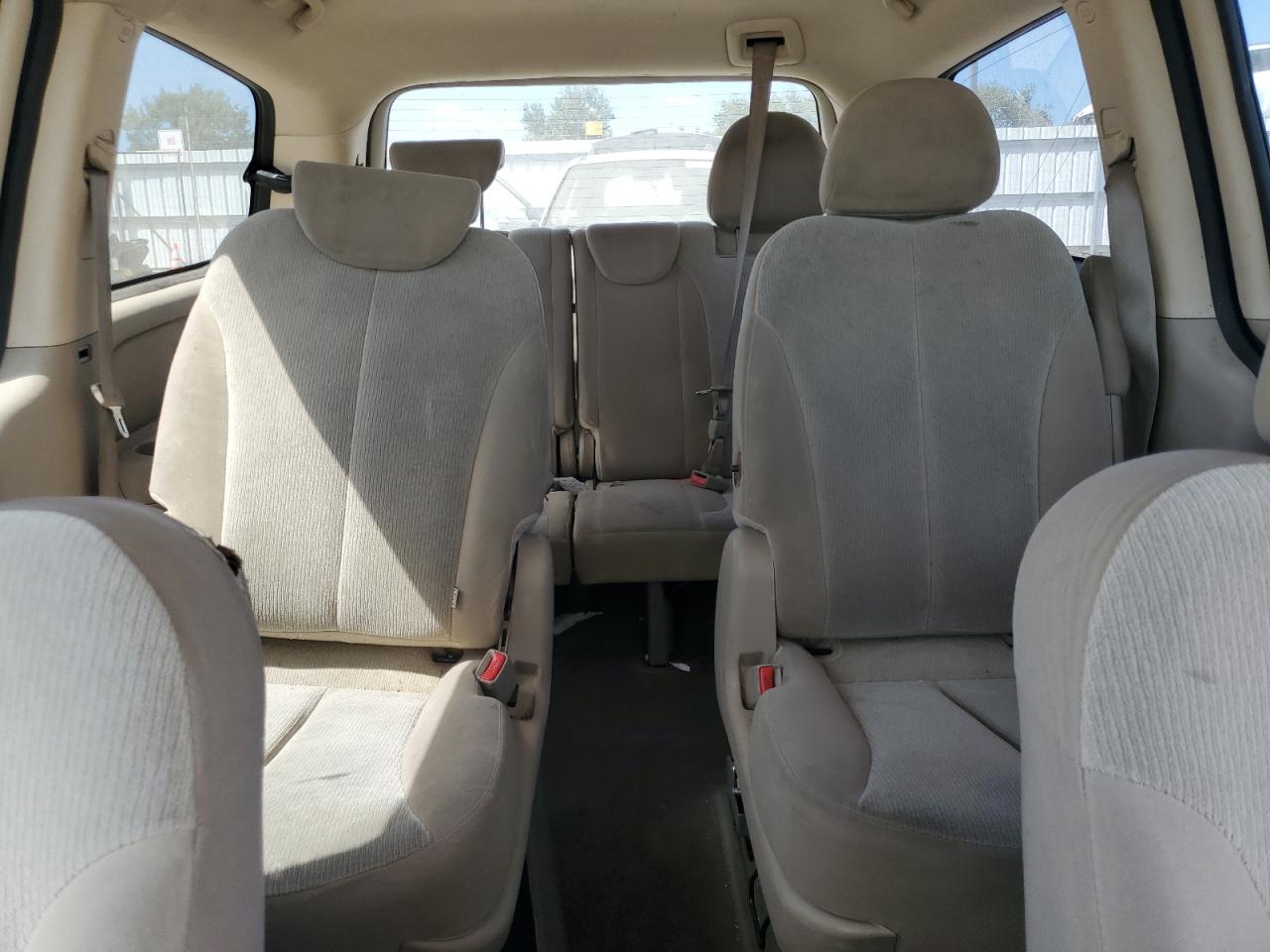 2011 Kia Sedona Lx VIN: KNDMG4C79B6366410 Lot: 68271775