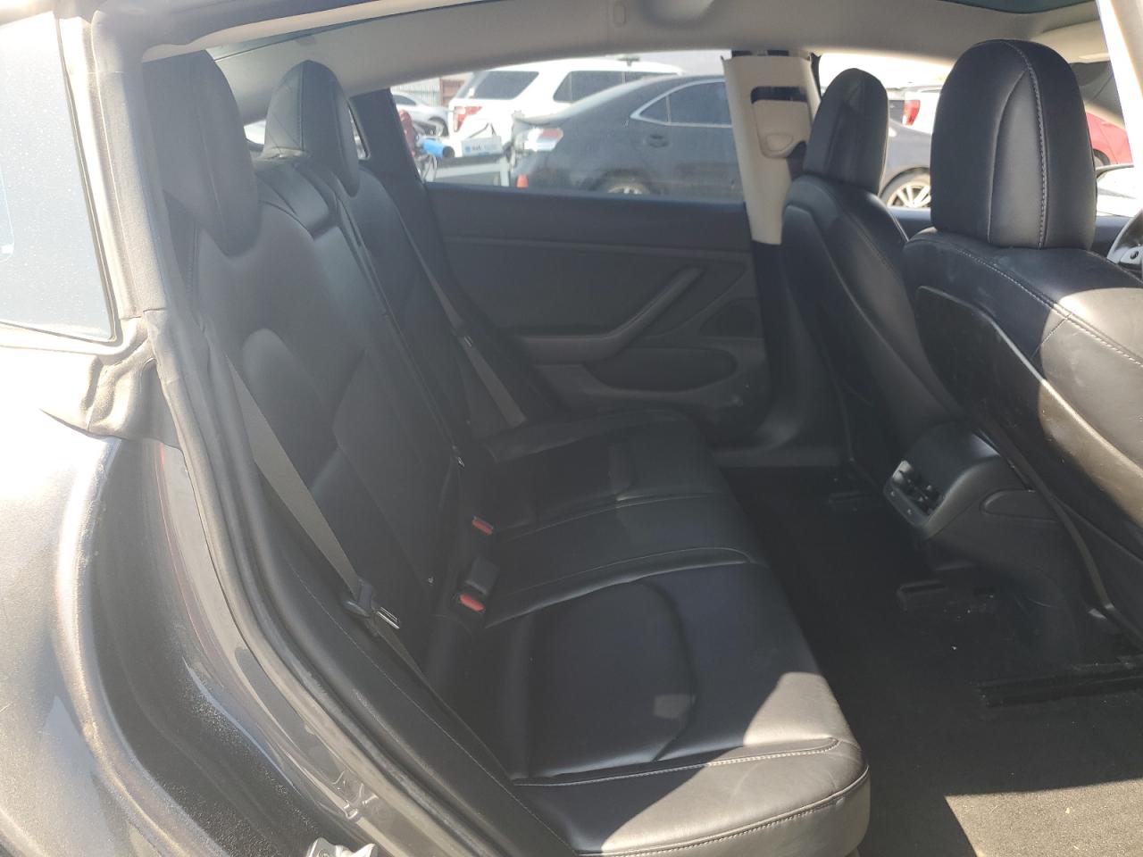 2018 Tesla Model 3 VIN: 5YJ3E1EA2JF009484 Lot: 68460265