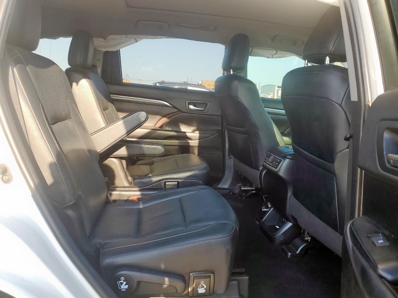 2019 Toyota Highlander Hybrid Limited VIN: 5TDDGRFH1KS071772 Lot: 67767705