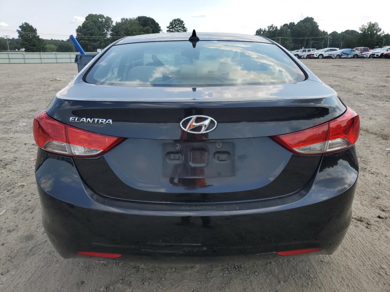 2013 Hyundai Elantra Gls VIN: 5NPDH4AE0DH388142 Lot: 68105765