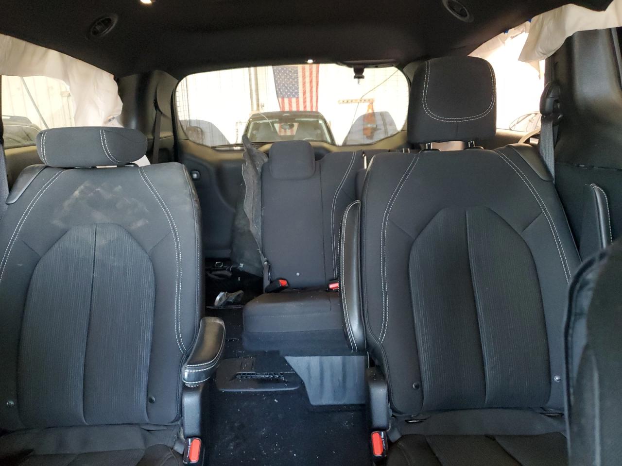 2020 Chrysler Pacifica Touring VIN: 2C4RC1FGXLR118690 Lot: 68653005