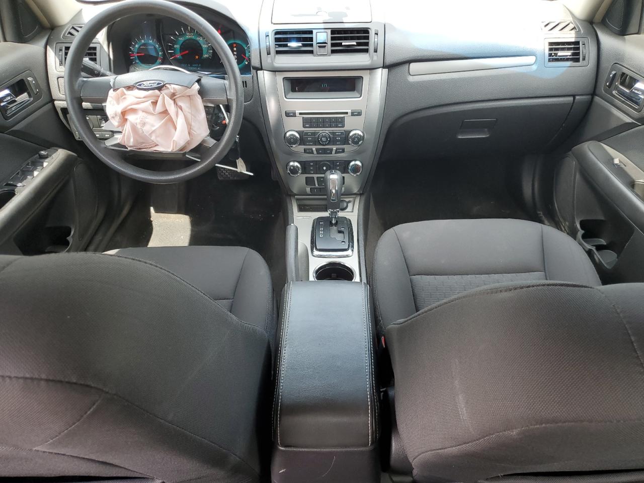 2010 Ford Fusion Se VIN: 3FAHP0HG5AR184679 Lot: 70325235