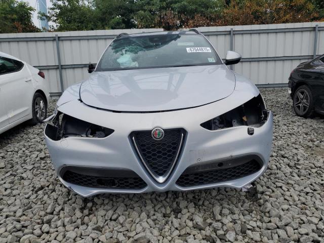  ALFA ROMEO STELVIO 2022 Silver