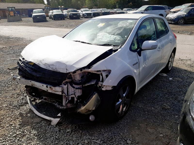 TOYOTA AURIS HYBR 2010