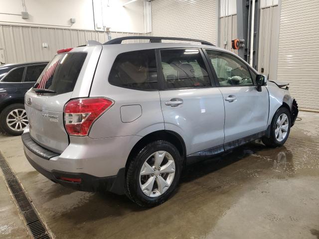 SUBARU FORESTER 2016 Серебристый