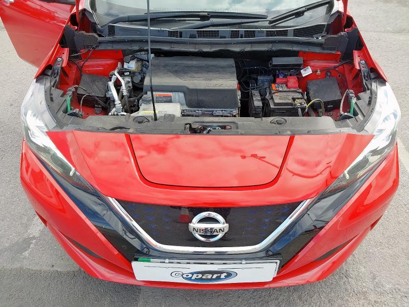 2021 NISSAN LEAF TEKNA