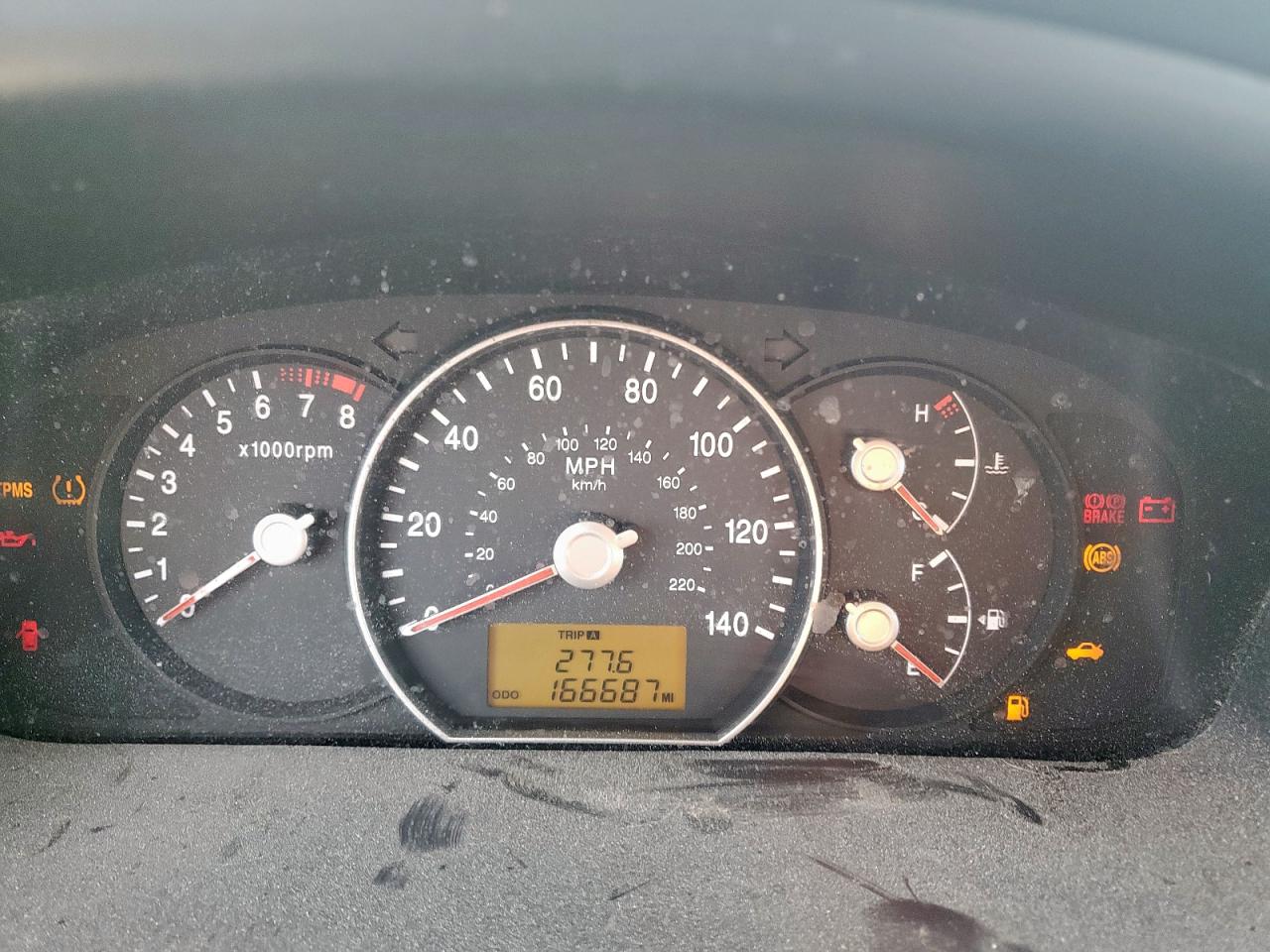 KNAFG528497251479 2009 Kia Rondo Base