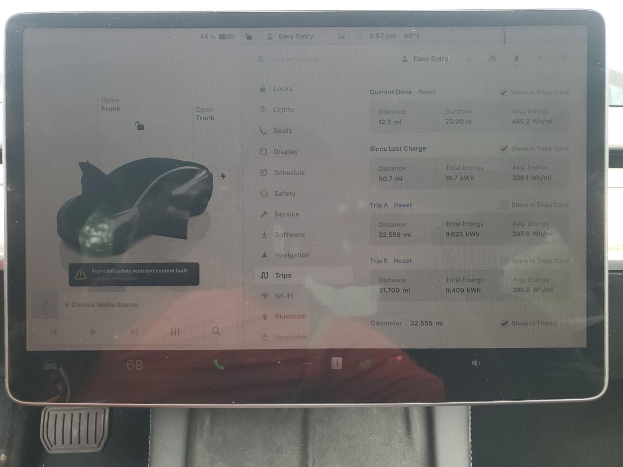 2023 Tesla Model 3 VIN: 5YJ3E1EBXPF618985 Lot: 56988765