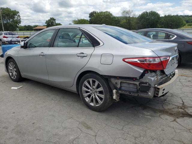  TOYOTA CAMRY 2017 Srebrny