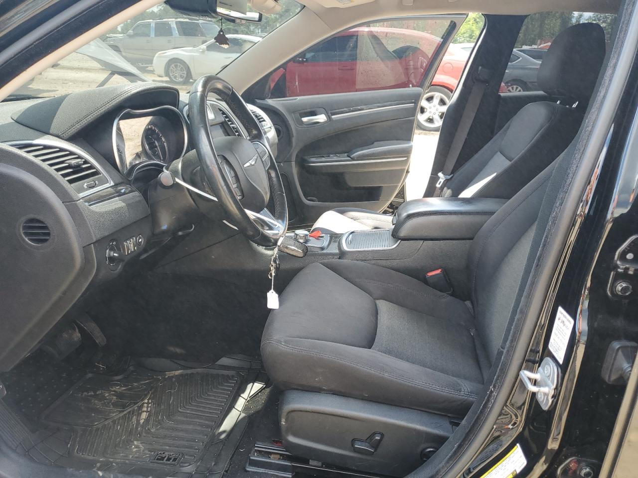 2019 Chrysler 300 Touring VIN: 2C3CCAAG7KH636990 Lot: 70562275