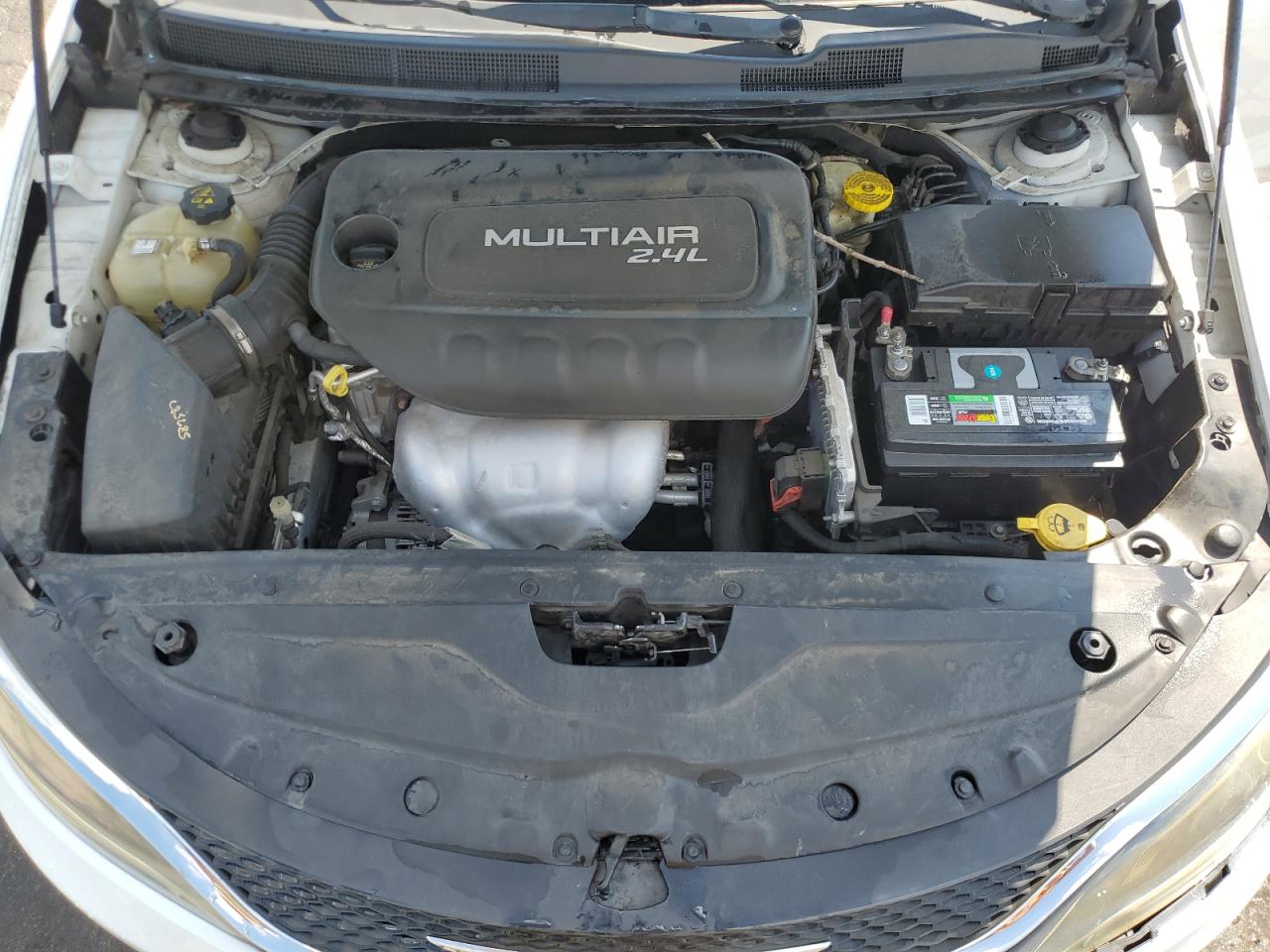 2015 Chrysler 200 Limited VIN: 1C3CCCAB5FN629260 Lot: 67764625