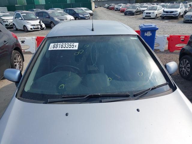 2005 NISSAN ALMERA SE