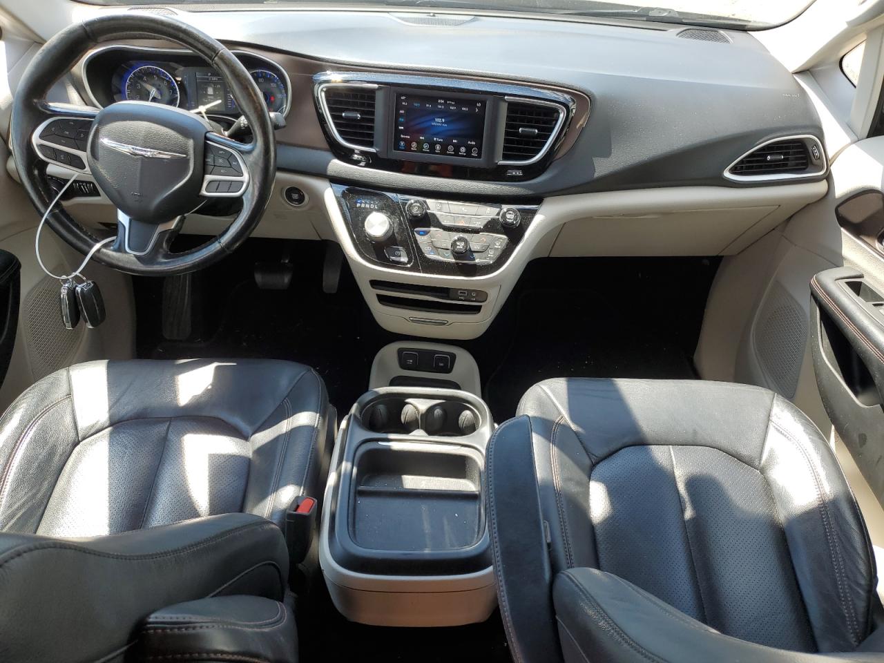 2019 Chrysler Pacifica Touring L VIN: 2C4RC1BG1KR680627 Lot: 69233085