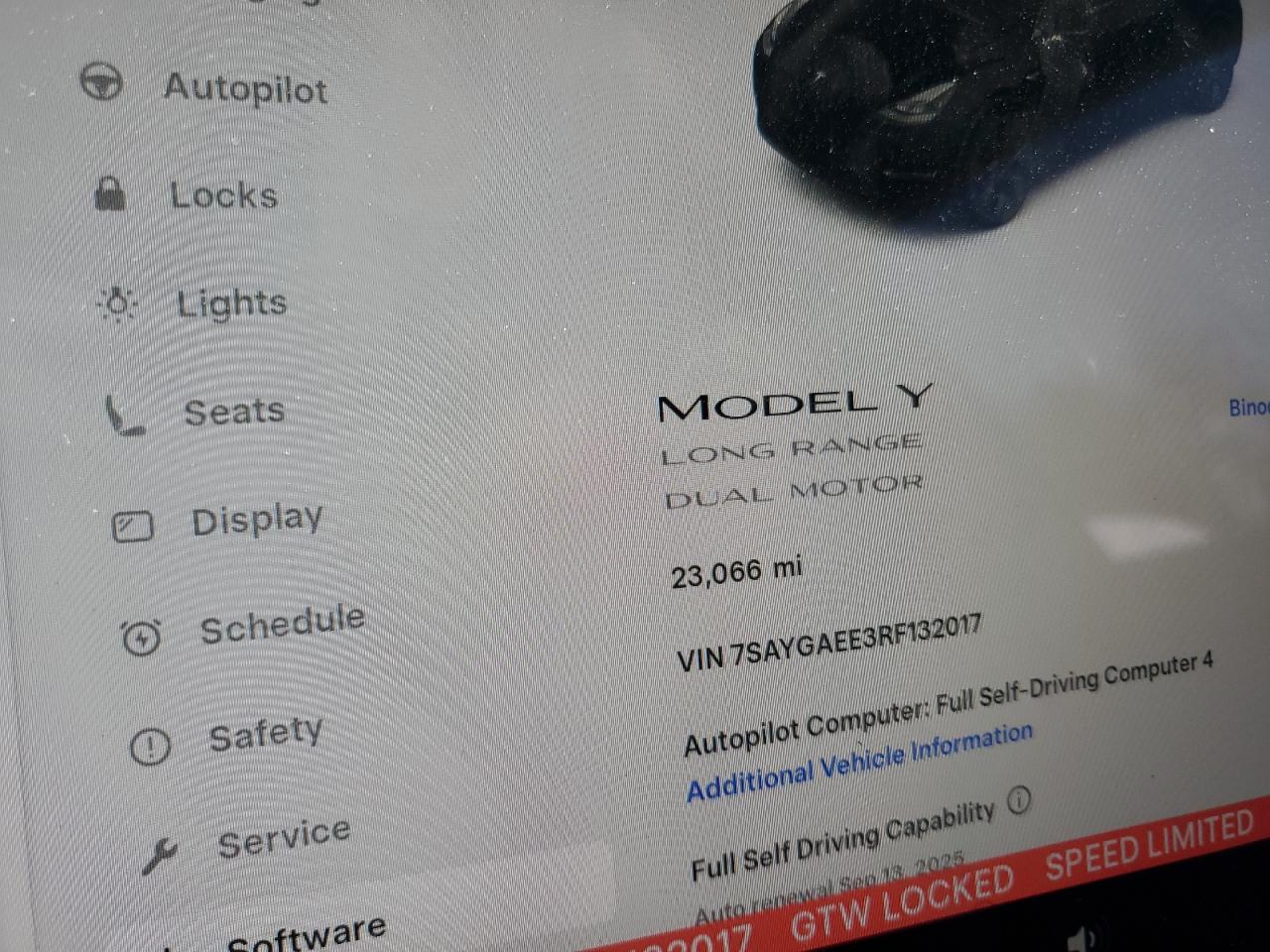 2024 Tesla Model Y VIN: 7SAYGAEE3RF132017 Lot: 70282435