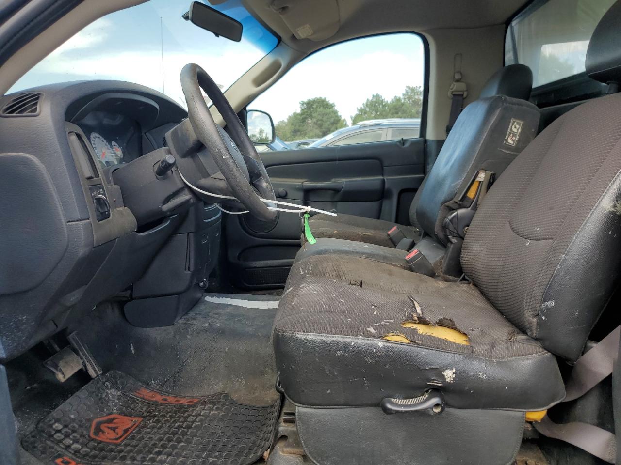 2004 Dodge Ram 1500 St VIN: 1D7HA16K94J212092 Lot: 68324065