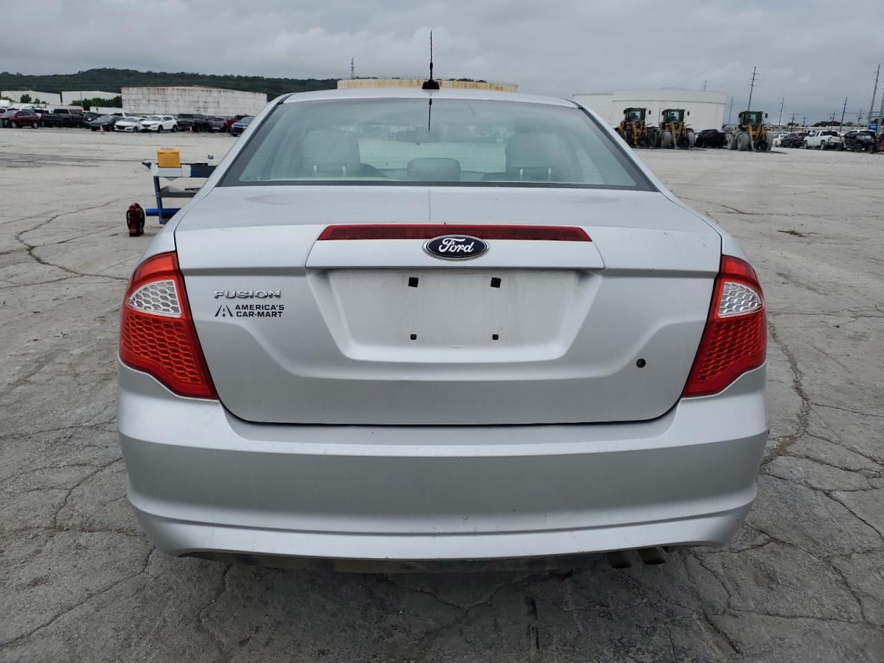 2012 Ford Fusion S VIN: 3FAHP0GA6CR444748 Lot: 70213075