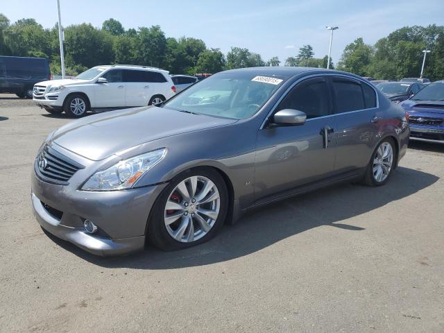 2015 Infiniti Q40