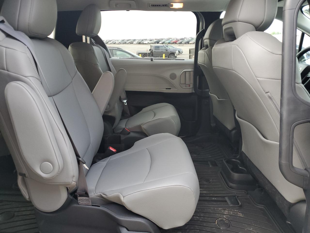 2025 Toyota Sienna Xle VIN: 5TDYSKFC8SS200974 Lot: 66705395