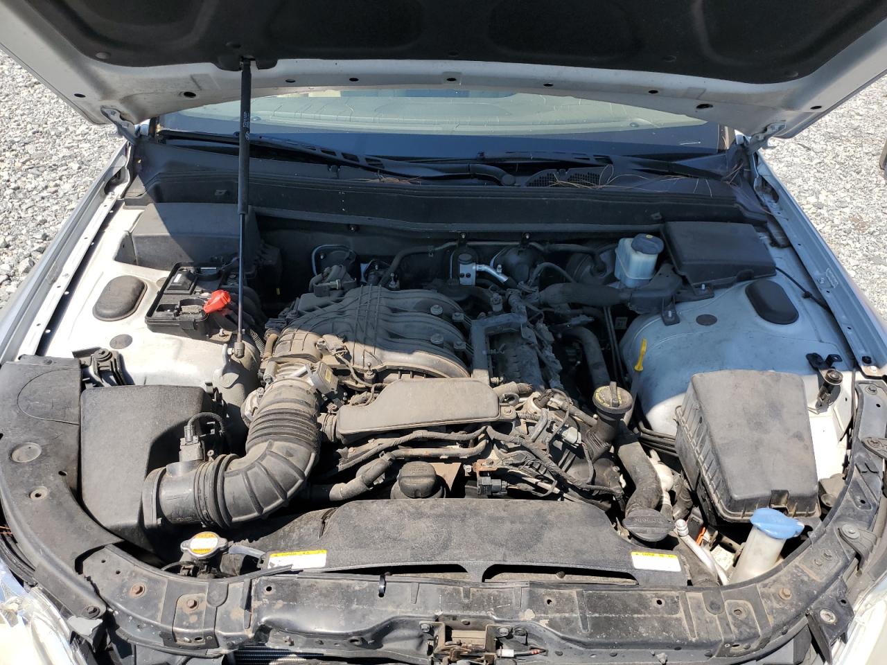 2009 Hyundai Genesis 3.8L VIN: KMHGC46E69U027043 Lot: 70619425