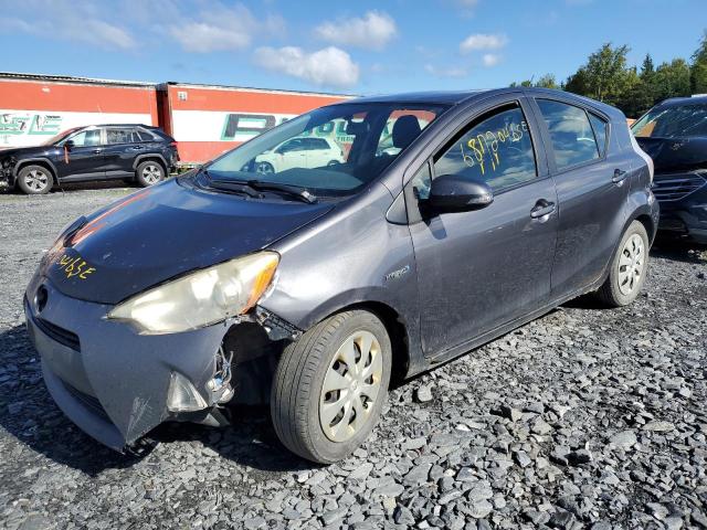2013 TOYOTA PRIUS C    à vendre chez Copart QC - MONTREAL