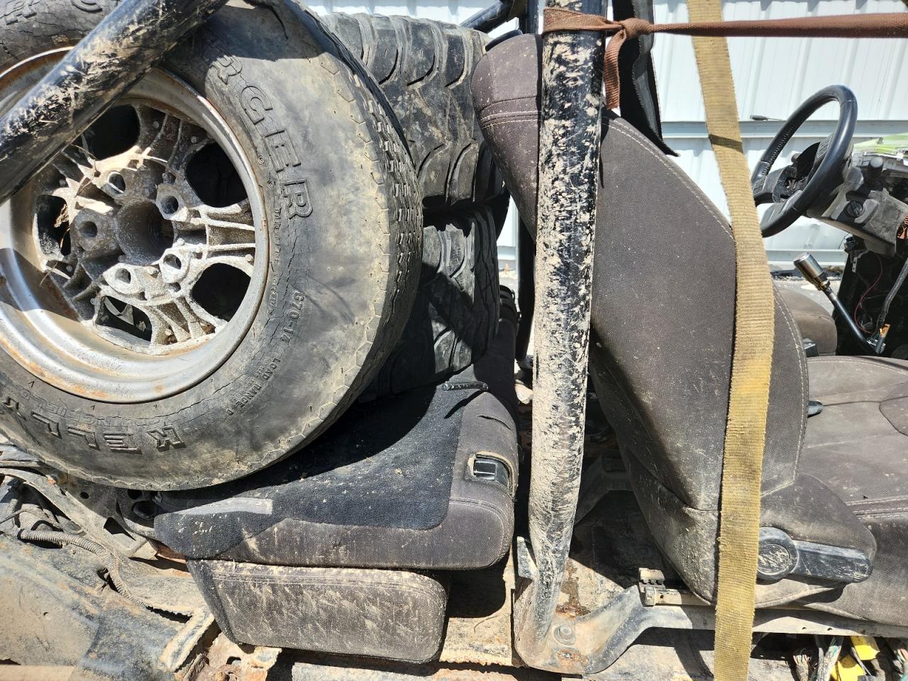 2015 Jeep Wrangler Unlimited Sahara VIN: 1C4BJWEG8FL529718 Lot: 70331225