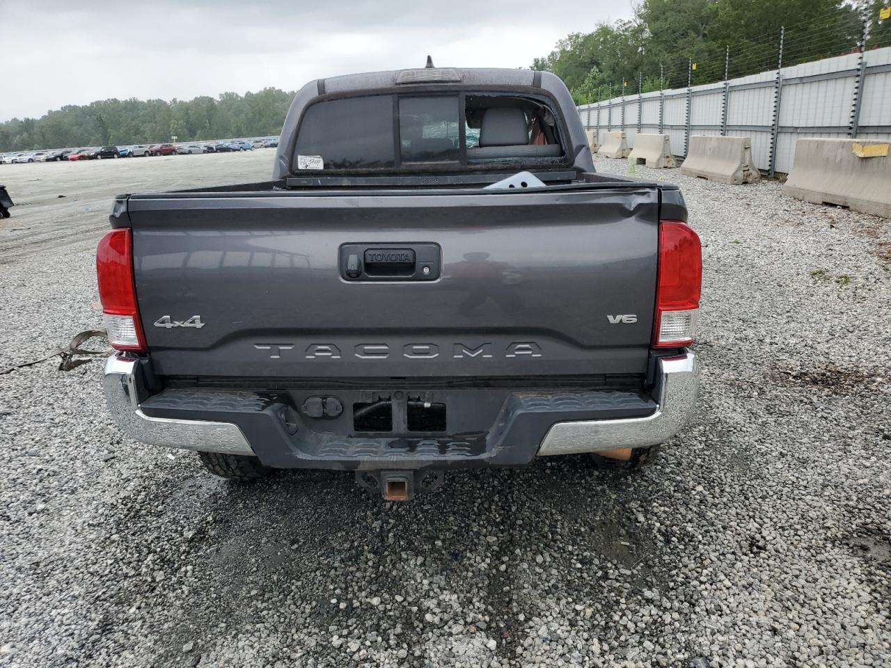 2017 Toyota Tacoma Double Cab VIN: 5TFCZ5AN6HX056652 Lot: 68033005