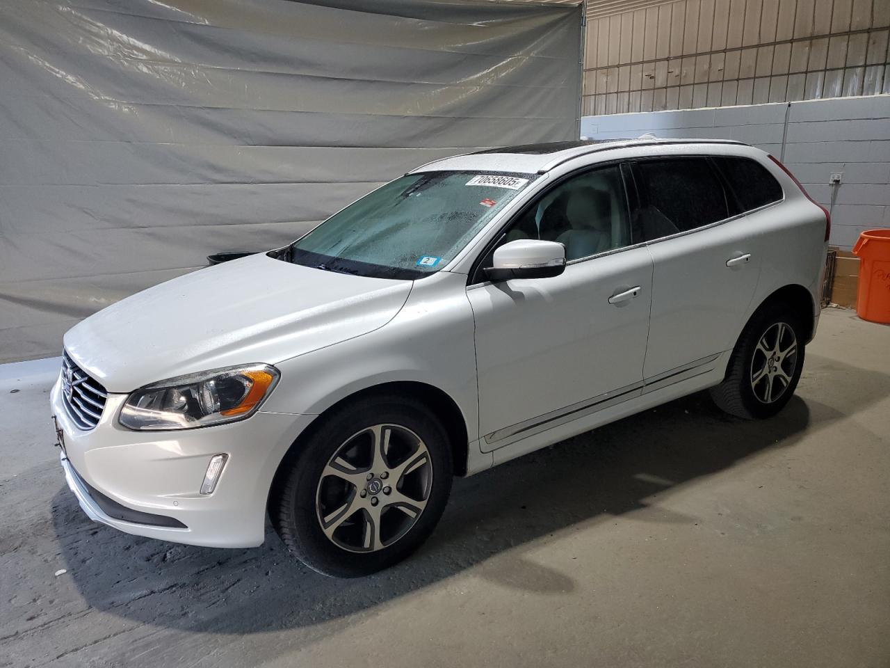 YV4902RKXF2727499 VOLVO XC60 2015 WHITE Photo 1