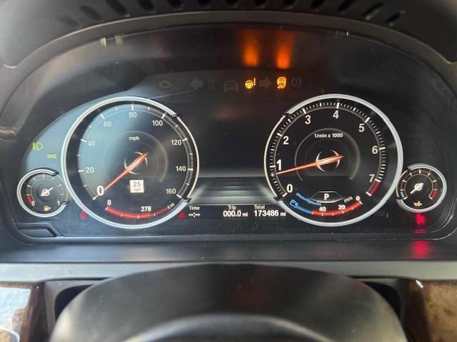 2015 BMW 750 XI  