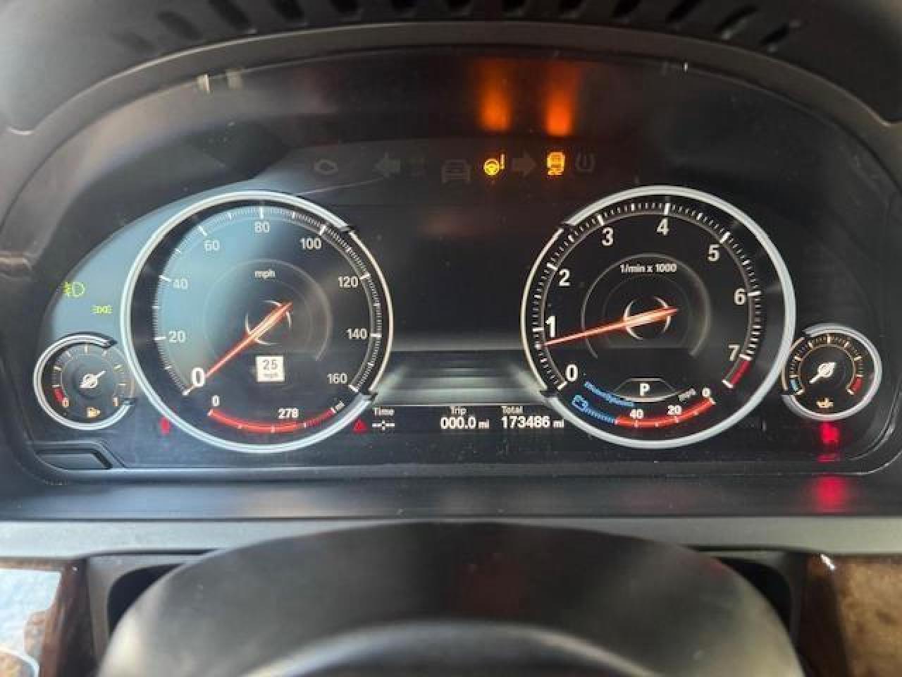 Фото: WBAYB6C5XFD965910