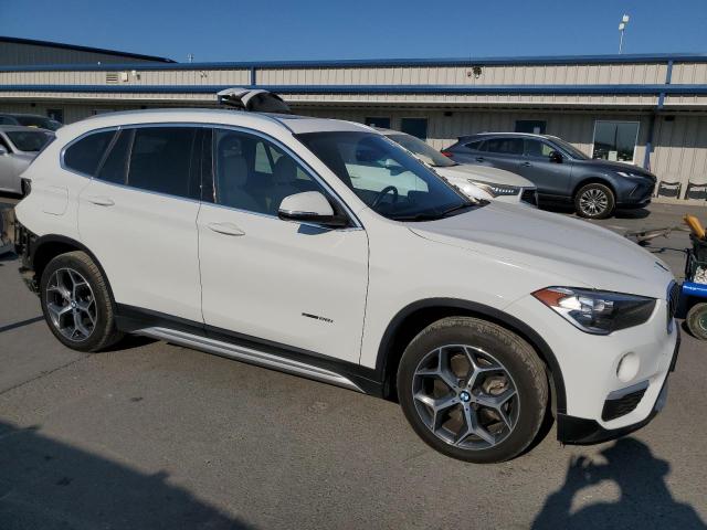 BMW X1 2018 Белы
