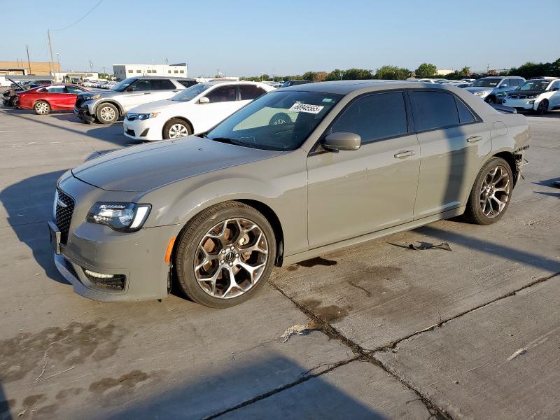  CHRYSLER 300 2018 Серый