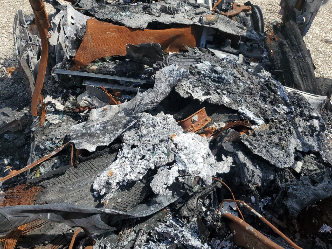 2022 Tesla Model X VIN: 7SAXCAE59NF340422 Lot: 90496575