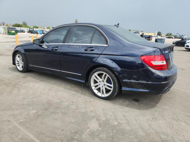 Sedans MERCEDES-BENZ C-CLASS 2013 Granatowy