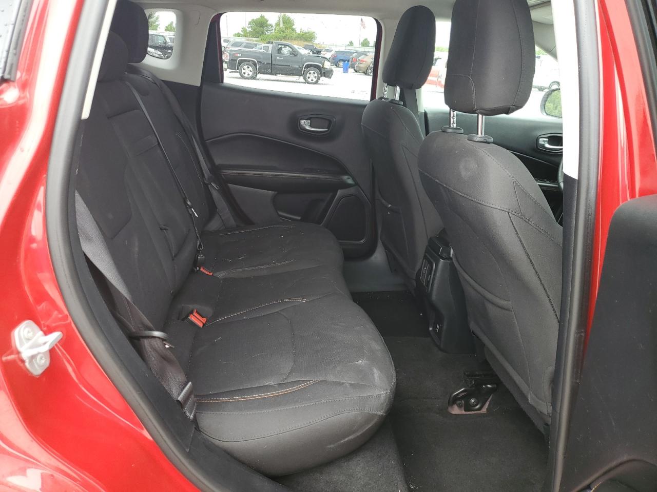 2018 Jeep Compass Sport VIN: 3C4NJCAB8JT265502 Lot: 67468855