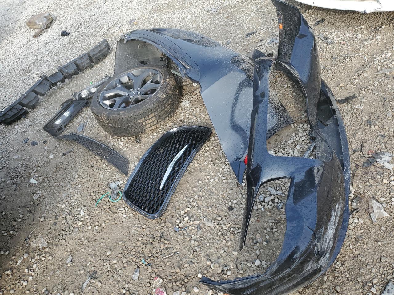 2019 Chrysler 300 S VIN: 2C3CCABG0KH559409 Lot: 68175135