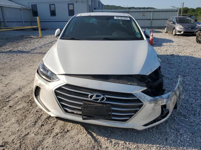  HYUNDAI ELANTRA 2018 Белы