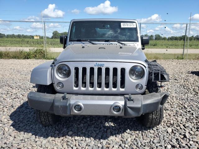  JEEP WRANGLER 2016 Srebrny