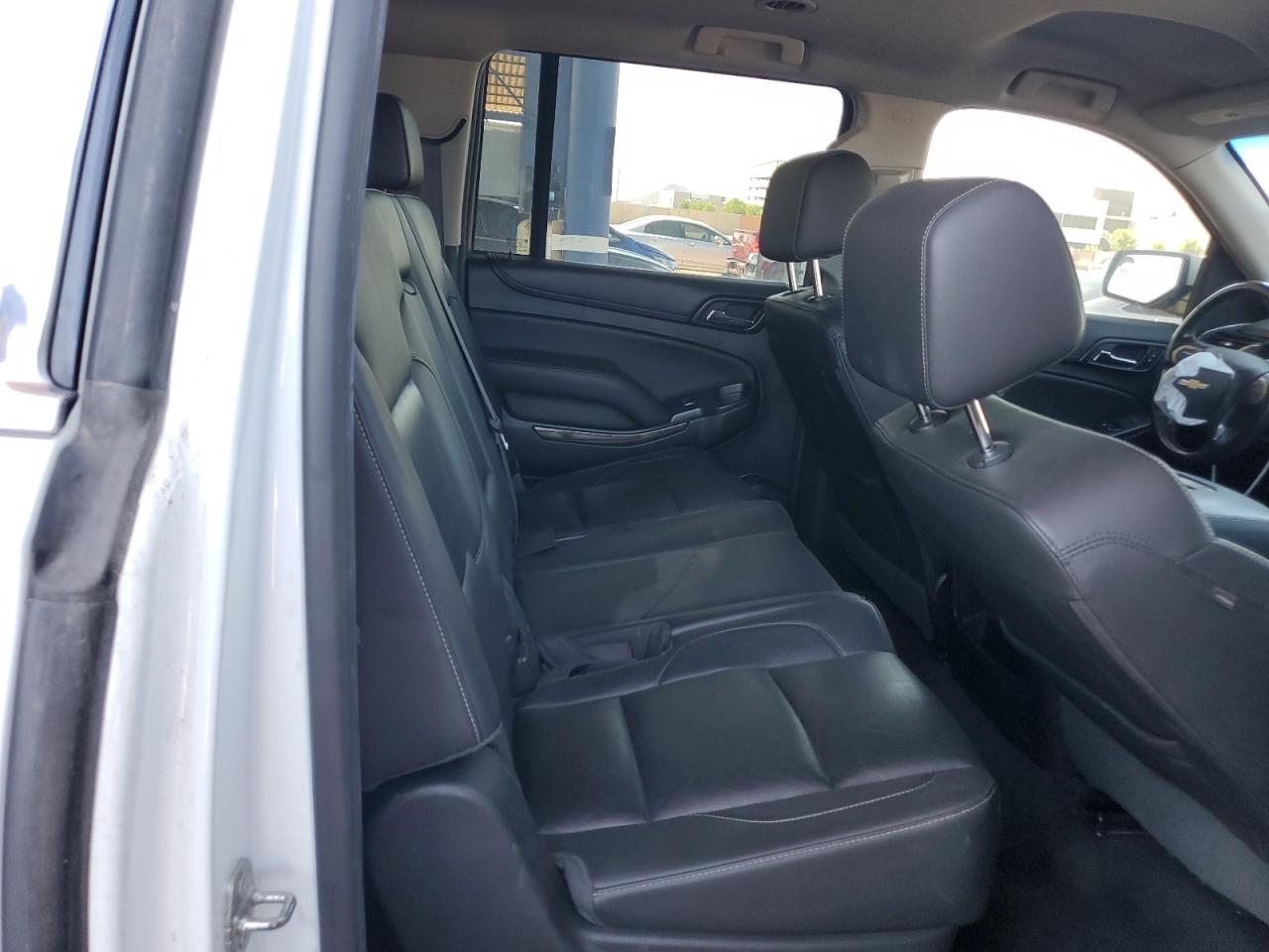 2017 Chevrolet Suburban C1500 Lt VIN: 1GNSCHKC7HR171574 Lot: 70709365