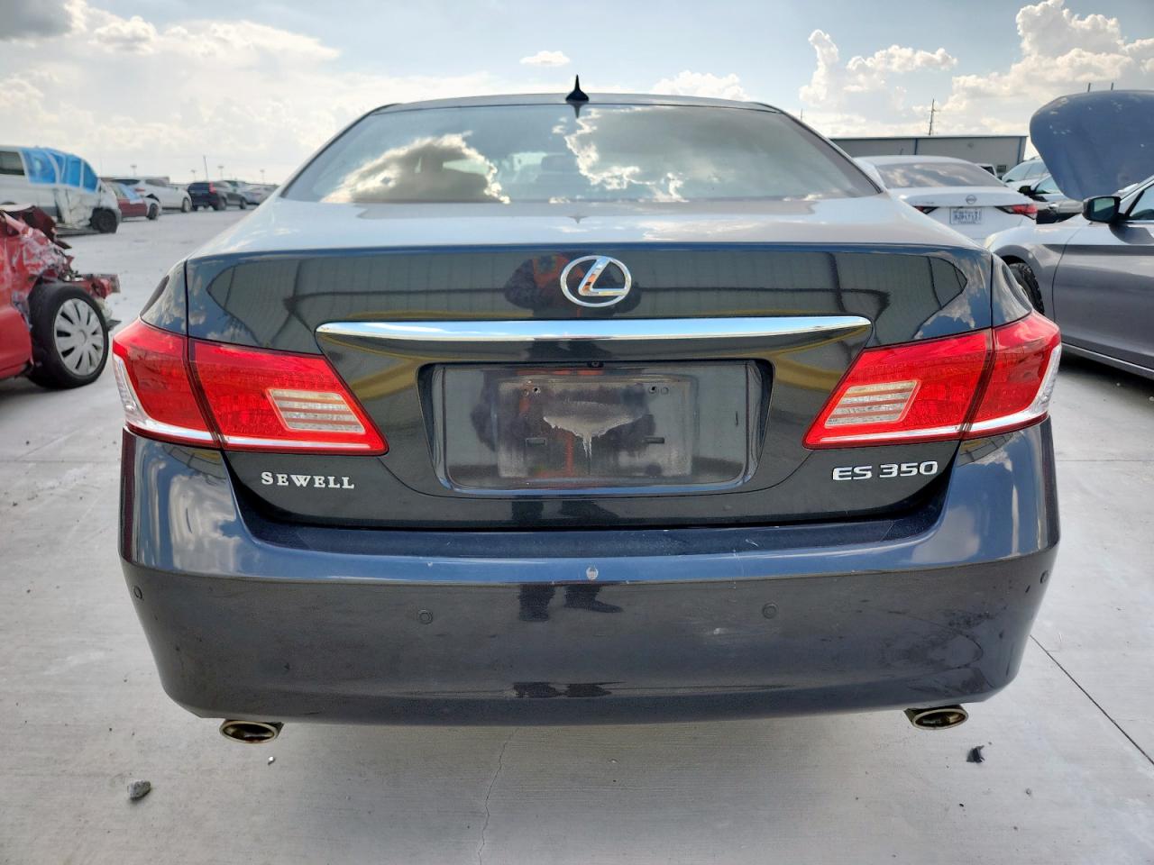 2011 Lexus Es 350 VIN: JTHBK1EG0B2452258 Lot: 67929415