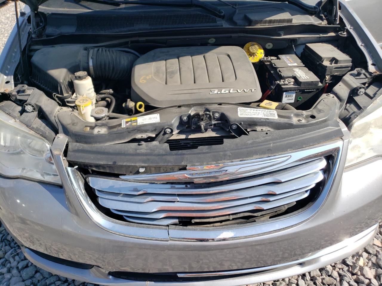 2014 Chrysler Town & Country Touring L VIN: 2C4RC1CG4ER228822 Lot: 67989025