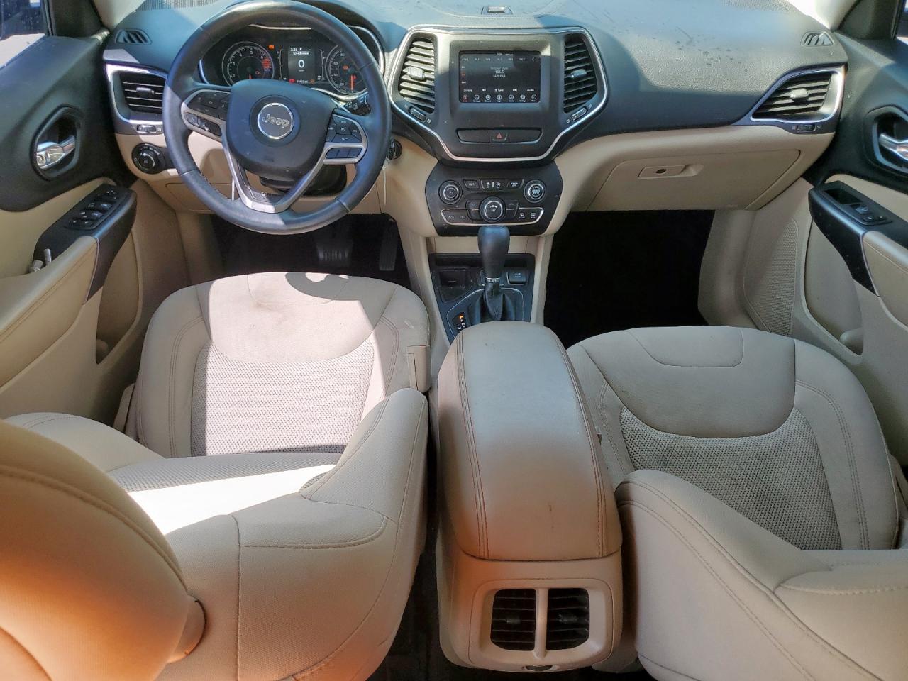 2019 Jeep Cherokee Latitude VIN: 1C4PJLCB9KD108977 Lot: 65929835