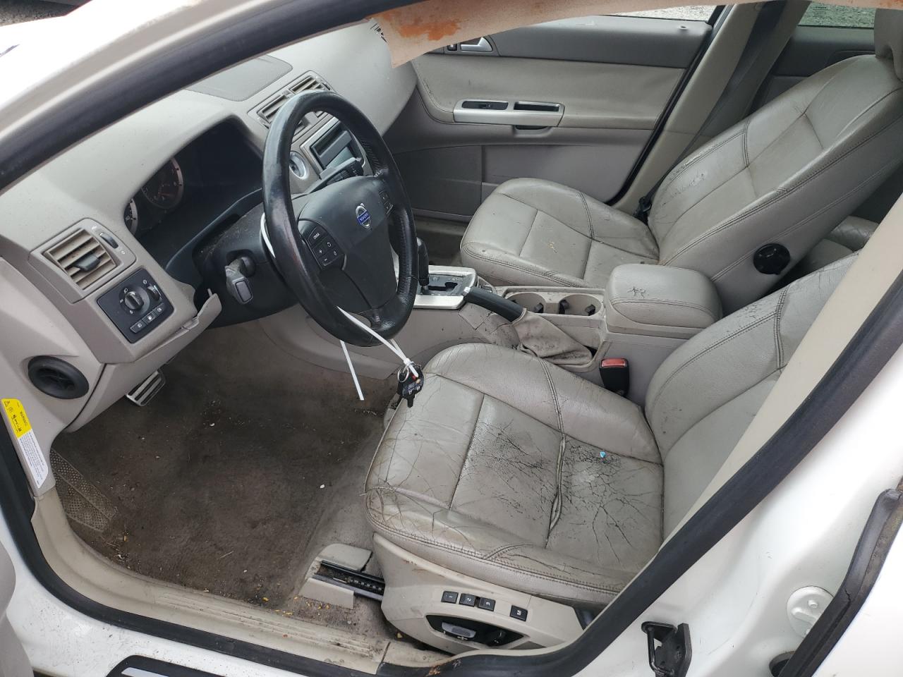 2004 Volvo S40 T5 VIN: YV1MS682642022674 Lot: 68225895