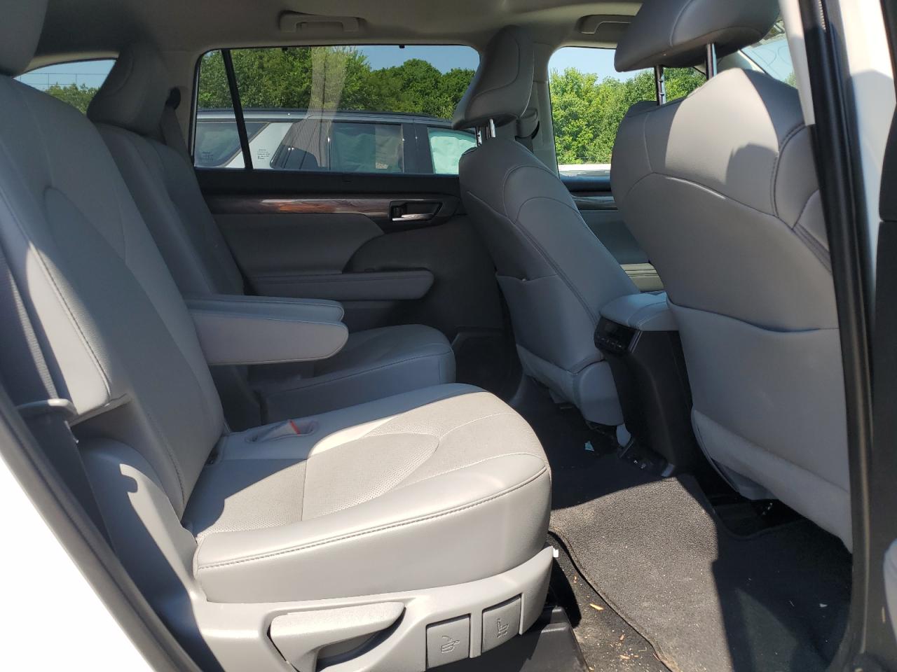 5TDYZRAH5MS533904 2021 Toyota Highlander Limited