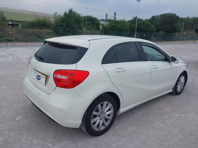 2015 MERCEDES BENZ A180 SE EC