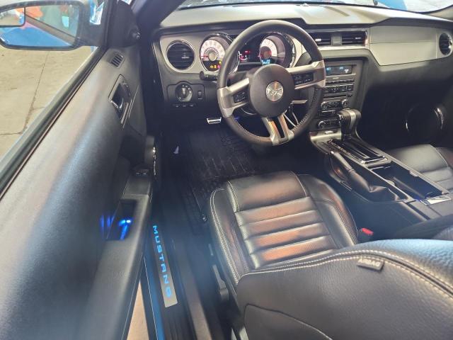 Coupet FORD MUSTANG 2012 Granatowy
